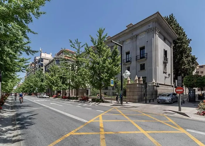 Ch Elvira Luxury Apartment